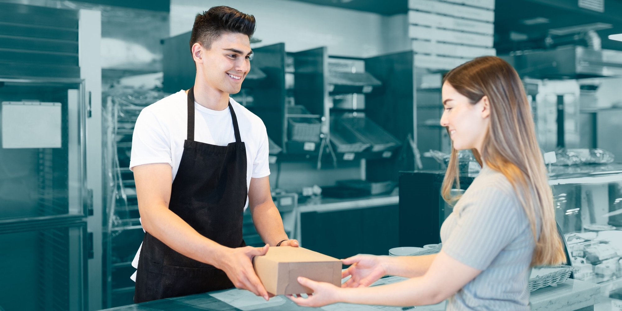 Asendia_out-of-home_store-2_AFB-Crop